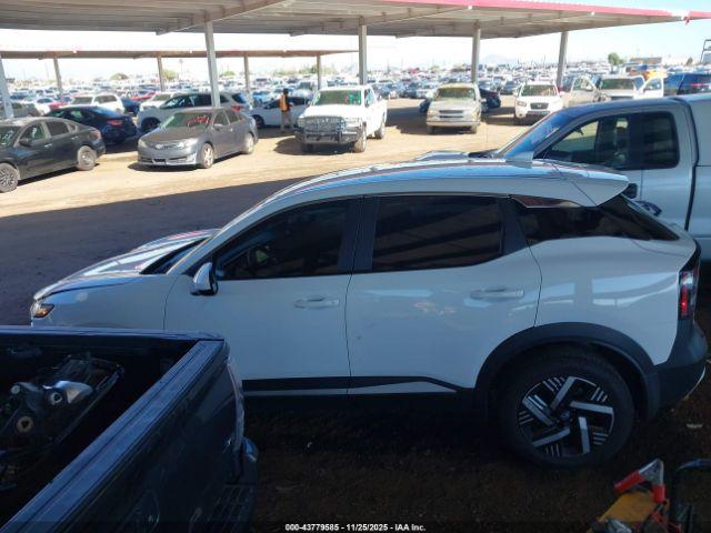 Nissan Kicks Sv Fwd Image 12