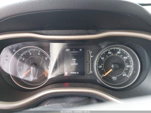 Jeep Cherokee Latitude Image 8