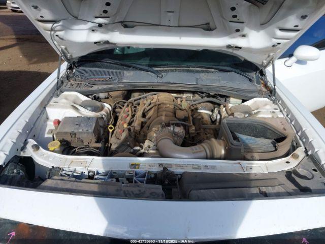 Dodge Challenger Image 10