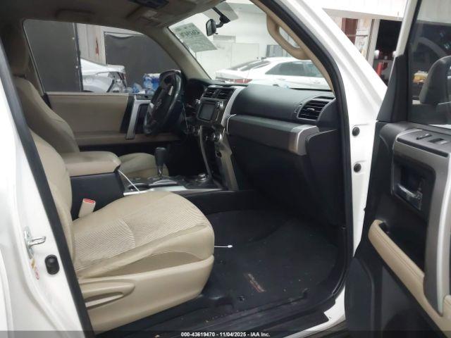 Toyota 4Runner Sr5 Image 4