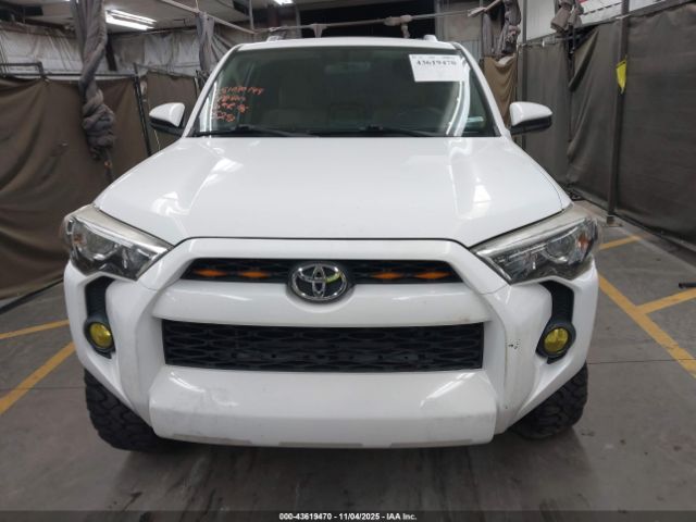 Toyota 4Runner Sr5 Image 14
