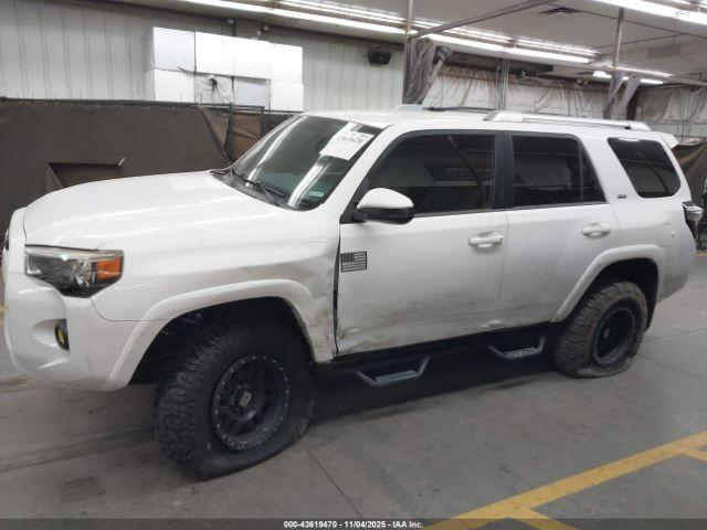 Toyota 4Runner Sr5 Image 10