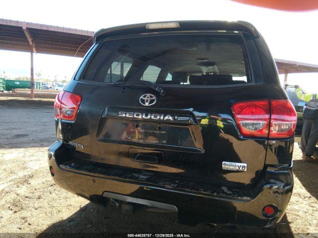 Toyota Sequoia Sr5 5.7l V8 Image 8