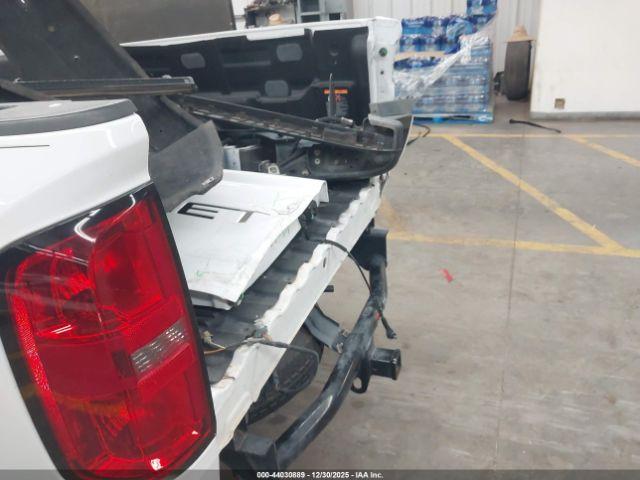 Chevrolet Colorado 2wd  Short Box Wt Image 15