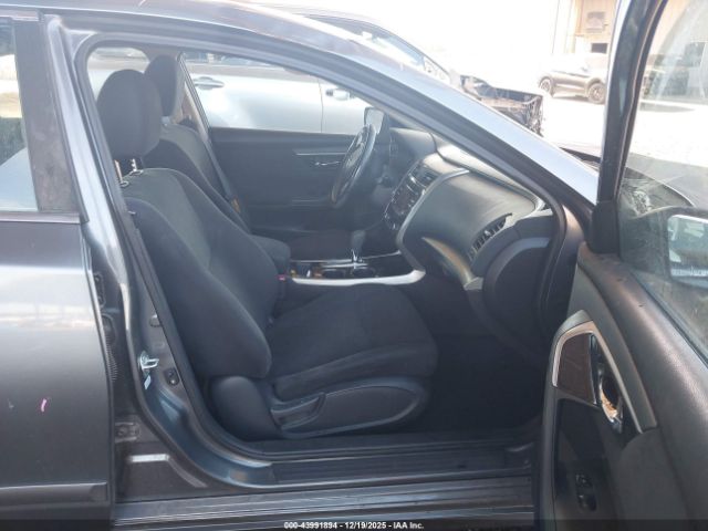 Nissan Altima 2.5 Sv Image 5