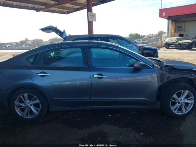 Nissan Altima 2.5 Sv Image 12