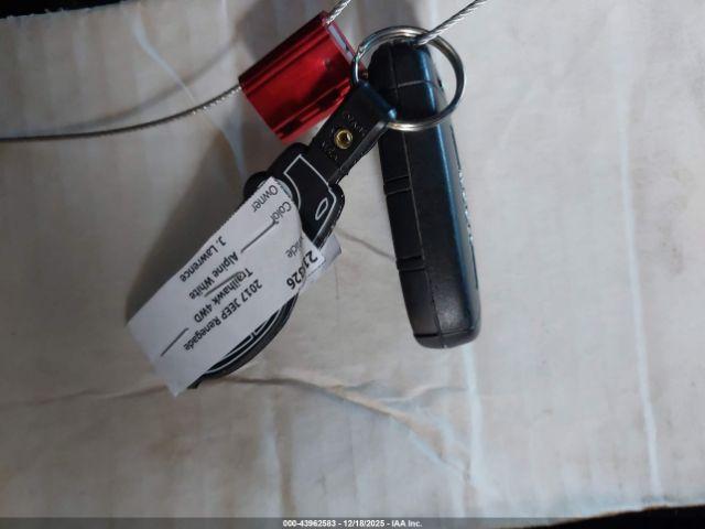 Jeep Renegade Trailhawk 4x4 Image 10