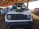 Jeep Renegade Trailhawk 4x4 Image 12