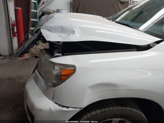 Toyota Sequoia Limited 5.7l V8 Image 5