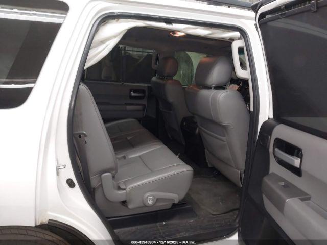 Toyota Sequoia Limited 5.7l V8 Image 11