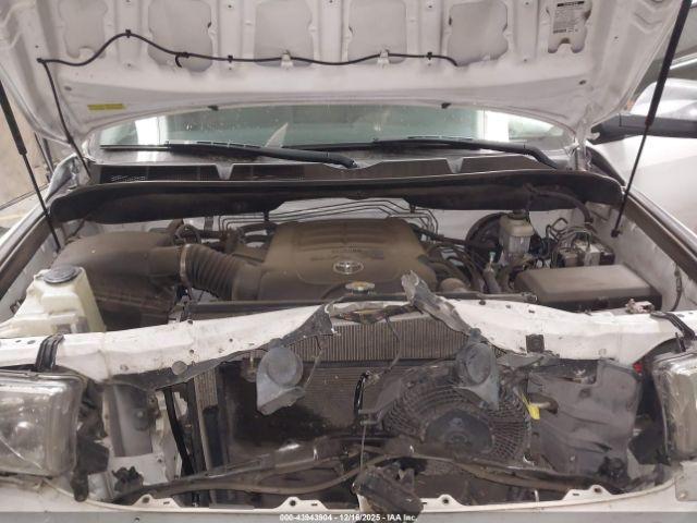 Toyota Sequoia Limited 5.7l V8 Image 10