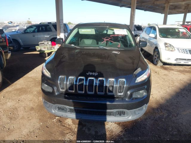 Jeep Cherokee Sport Image 6