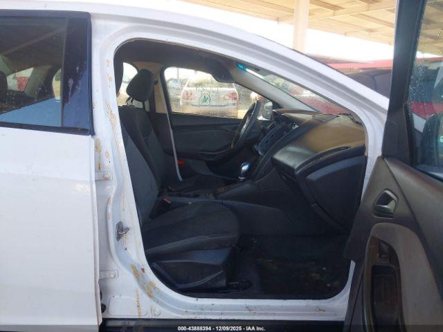 Ford Focus S Image 6