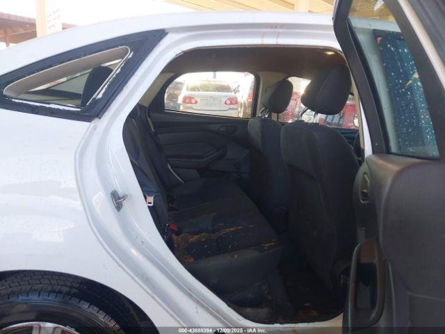 Ford Focus S Image 11