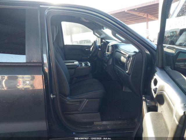 Chevrolet Silverado 1500 Lt Image 3