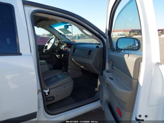 Dodge Durango Slt Image 4