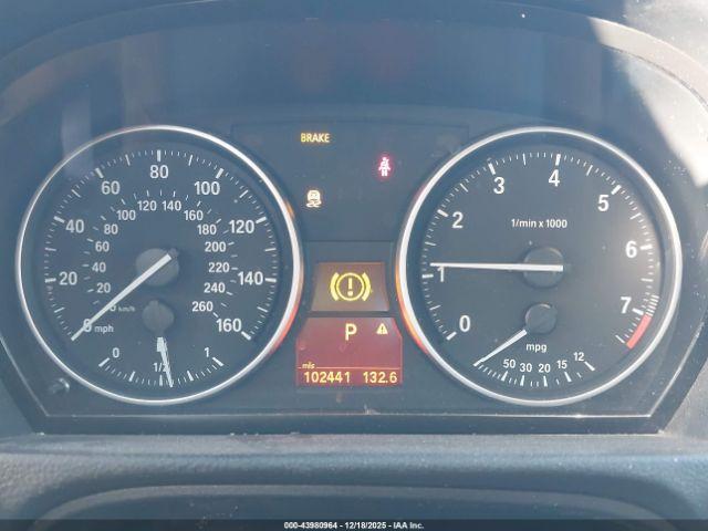 BMW 3 Series Image 10