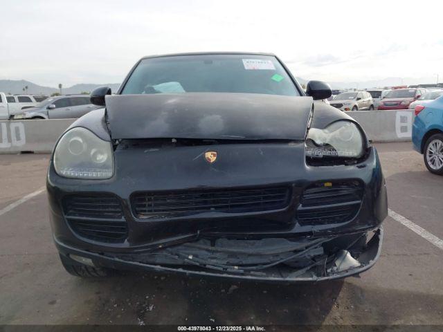 Porsche Cayenne S Image 11