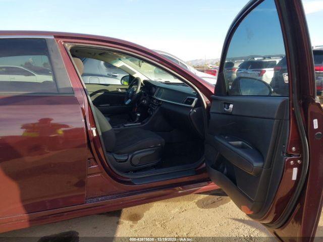 Kia Optima Lx Image 3