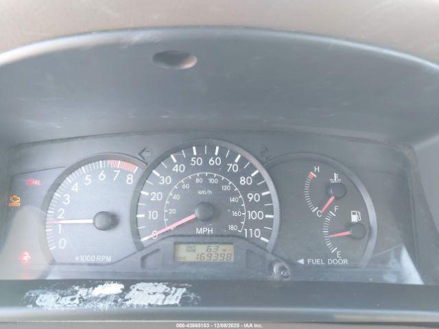 Toyota Corolla Ce Image 13