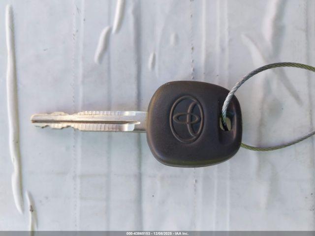 Toyota Corolla Ce Image 6