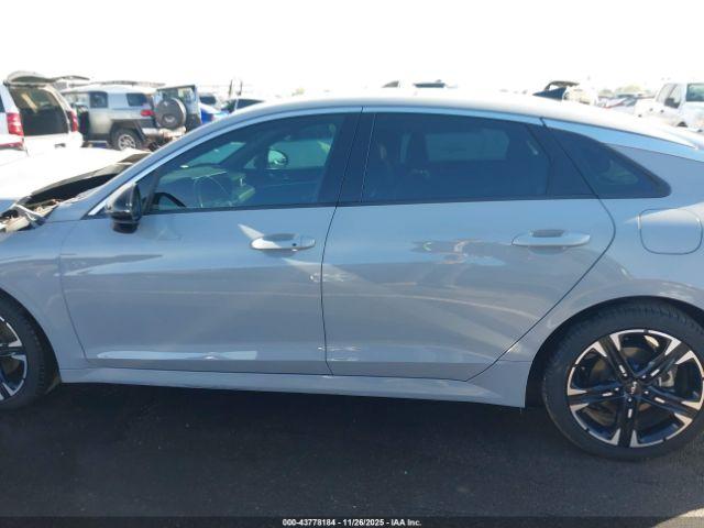 Kia K5 Gt-line Image 14