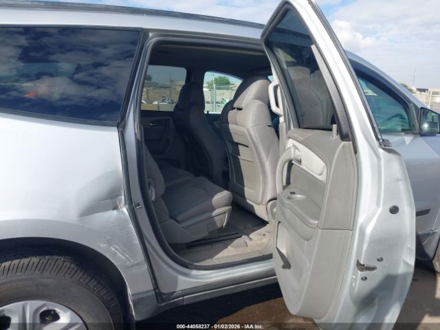 Chevrolet Traverse Ls Image 15