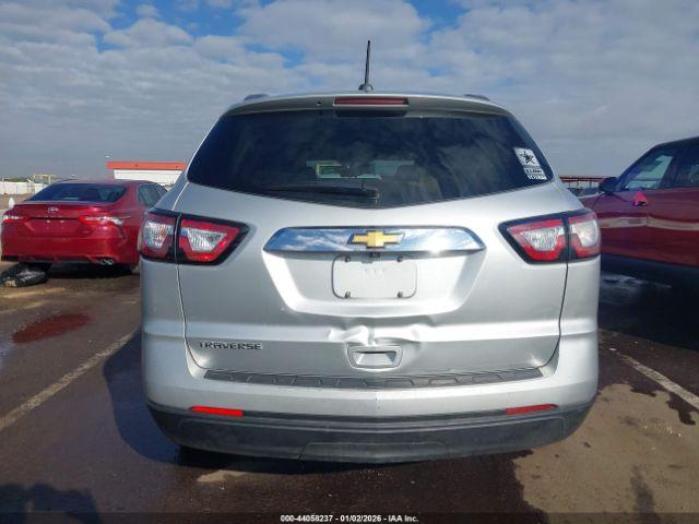 Chevrolet Traverse Ls Image 8