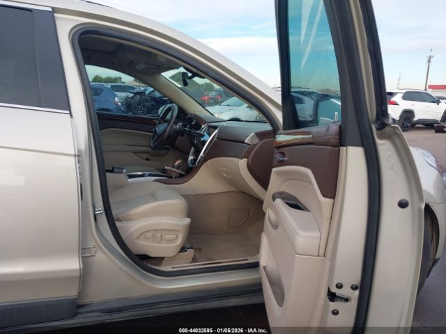 Cadillac SRX Luxury Collection Image 6