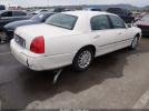 Lincoln Towncar Signature Image 12