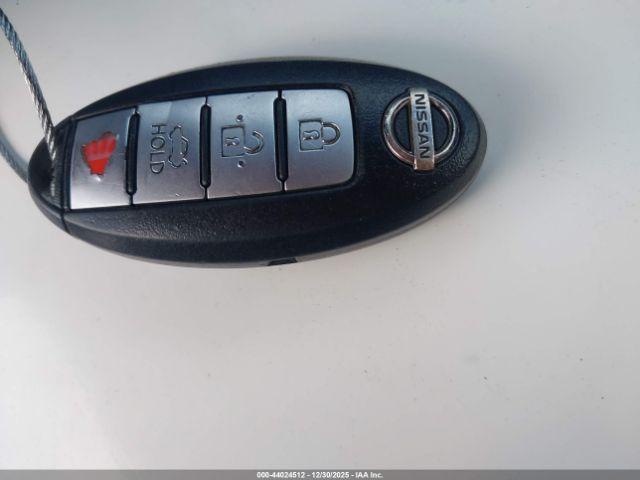 Nissan Maxima Image 12