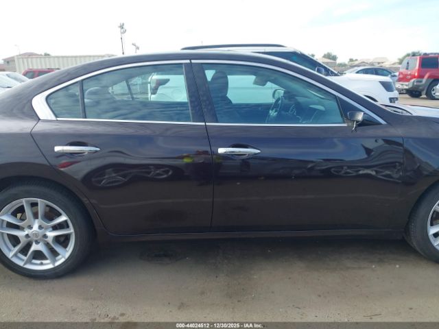 Nissan Maxima Image 13