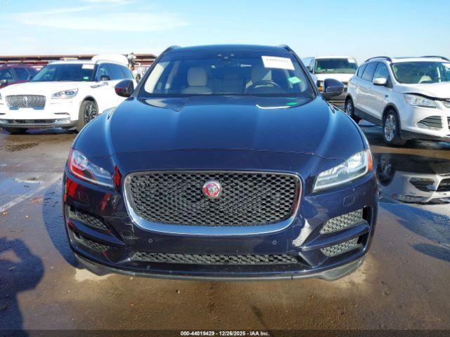 Jaguar F-PACE 35t Prestige Image 3