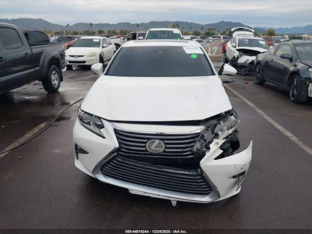 Lexus Es Image 10