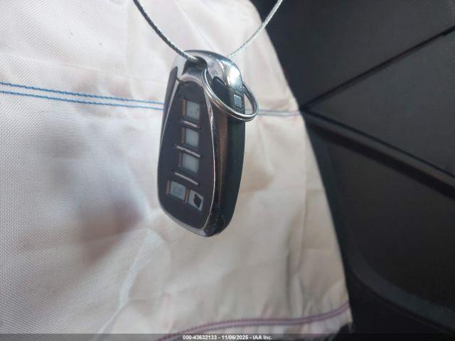 Chevrolet Sonic Premier Auto Image 2