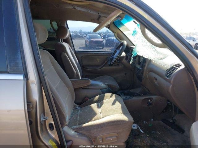 Toyota Sequoia Sr5 V8 Image 2