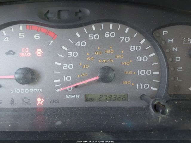 Toyota Sequoia Sr5 V8 Image 5