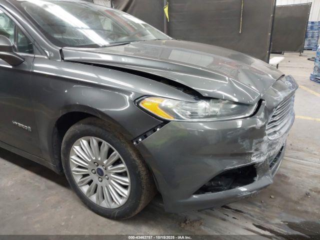 Ford Fusion Se Image 5