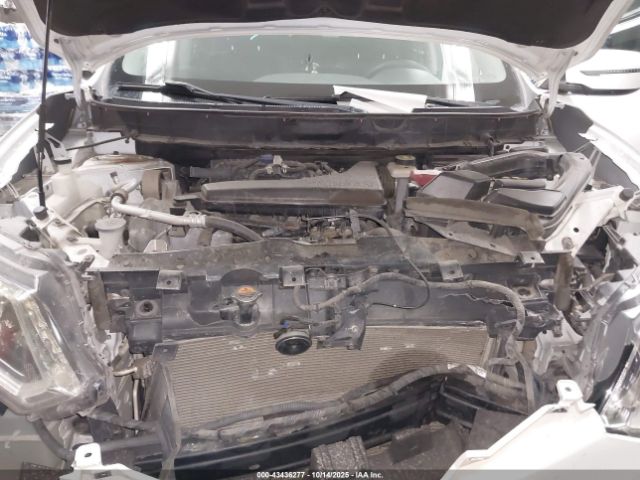 Nissan Rogue S Image 5