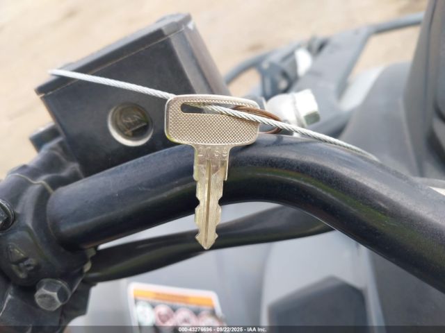 Can-Am Outlander Max Image 11