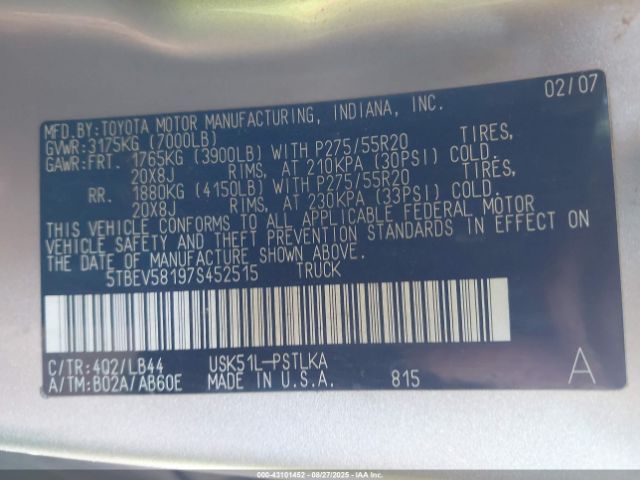 Toyota Tundra Limited 5.7l V8 Image 11