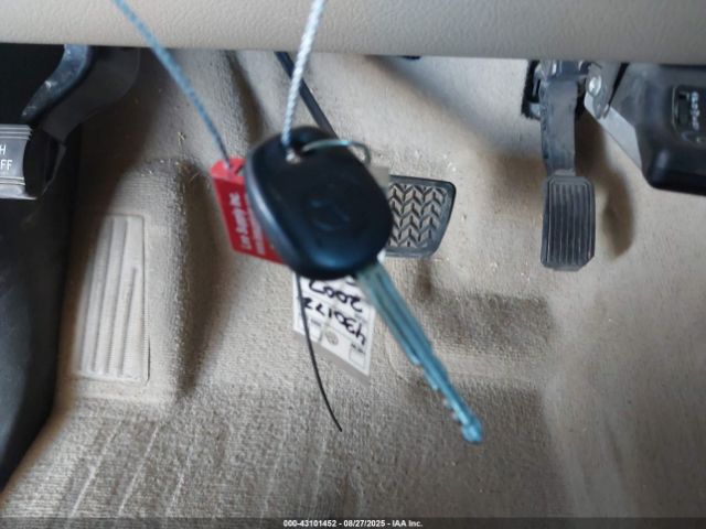 Toyota Tundra Limited 5.7l V8 Image 12