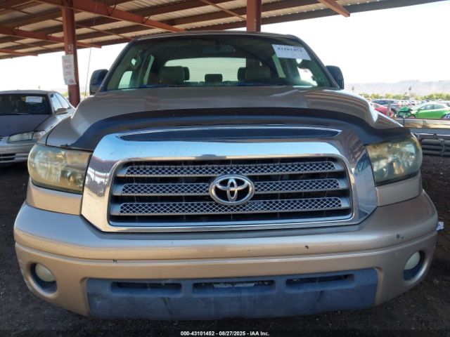 Toyota Tundra Limited 5.7l V8 Image 2