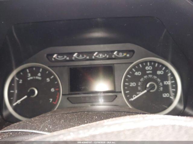 Ford F-150 Xlt Image 12