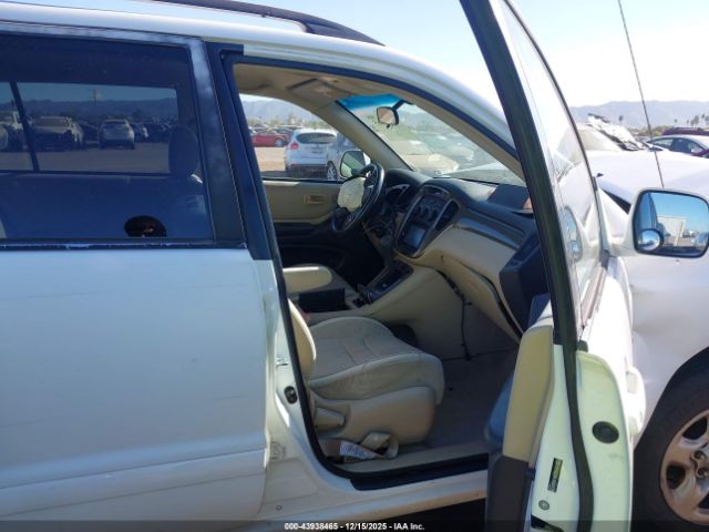 Toyota Highlander Image 3