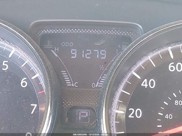 Nissan Versa Image 11