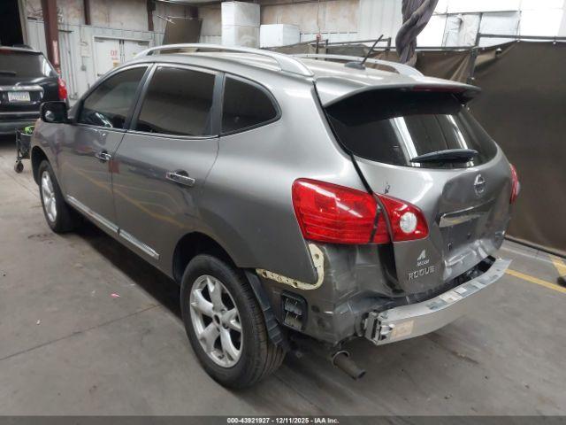 Nissan Rogue Sv Image 16