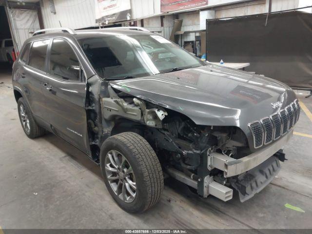  Salvage Jeep Cherokee