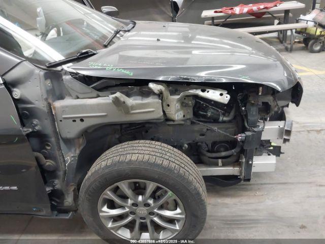 Jeep Cherokee Latitude Plus Fwd Image 17