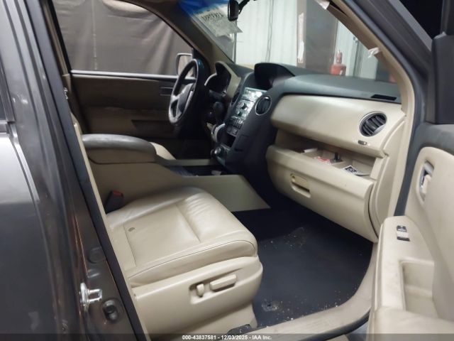 Honda Pilot Touring Image 13